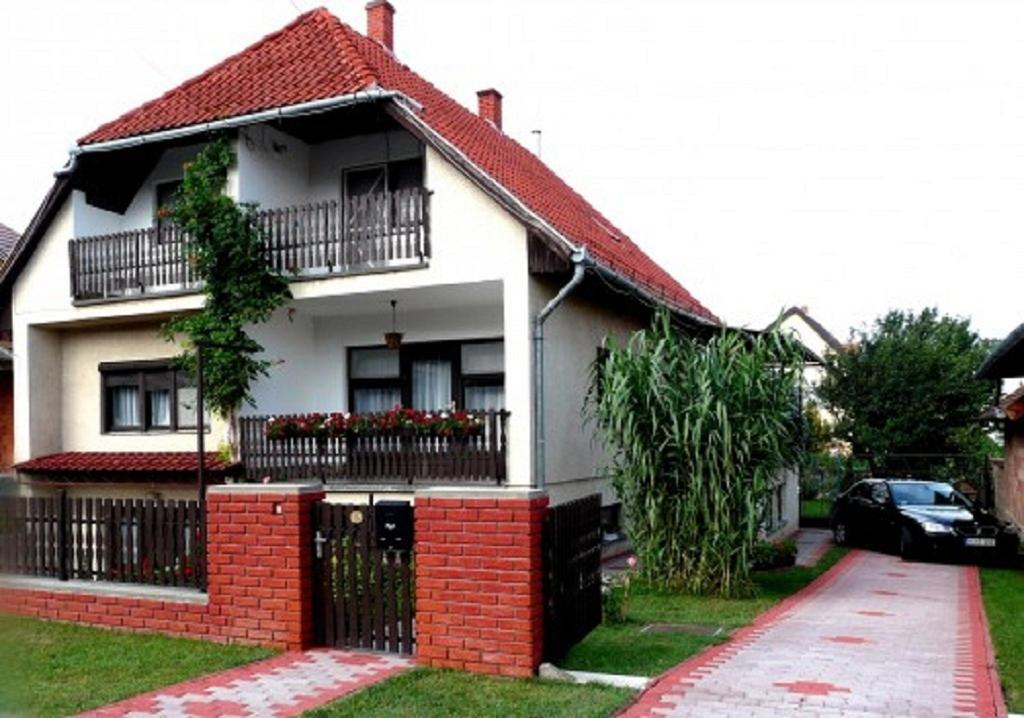 Margo Apartman Фоньод Екстер'єр фото